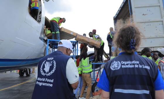 Ebola epidemic spreading rapidly and outpacing containment efforts